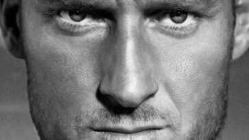 Copertina Biografia Francesco Totti