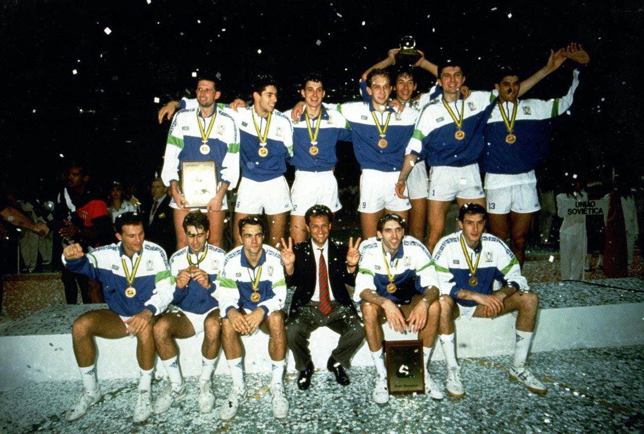 nazionale italiana pallavolo velasco
